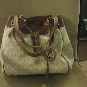 Michael kors marina large tote bag